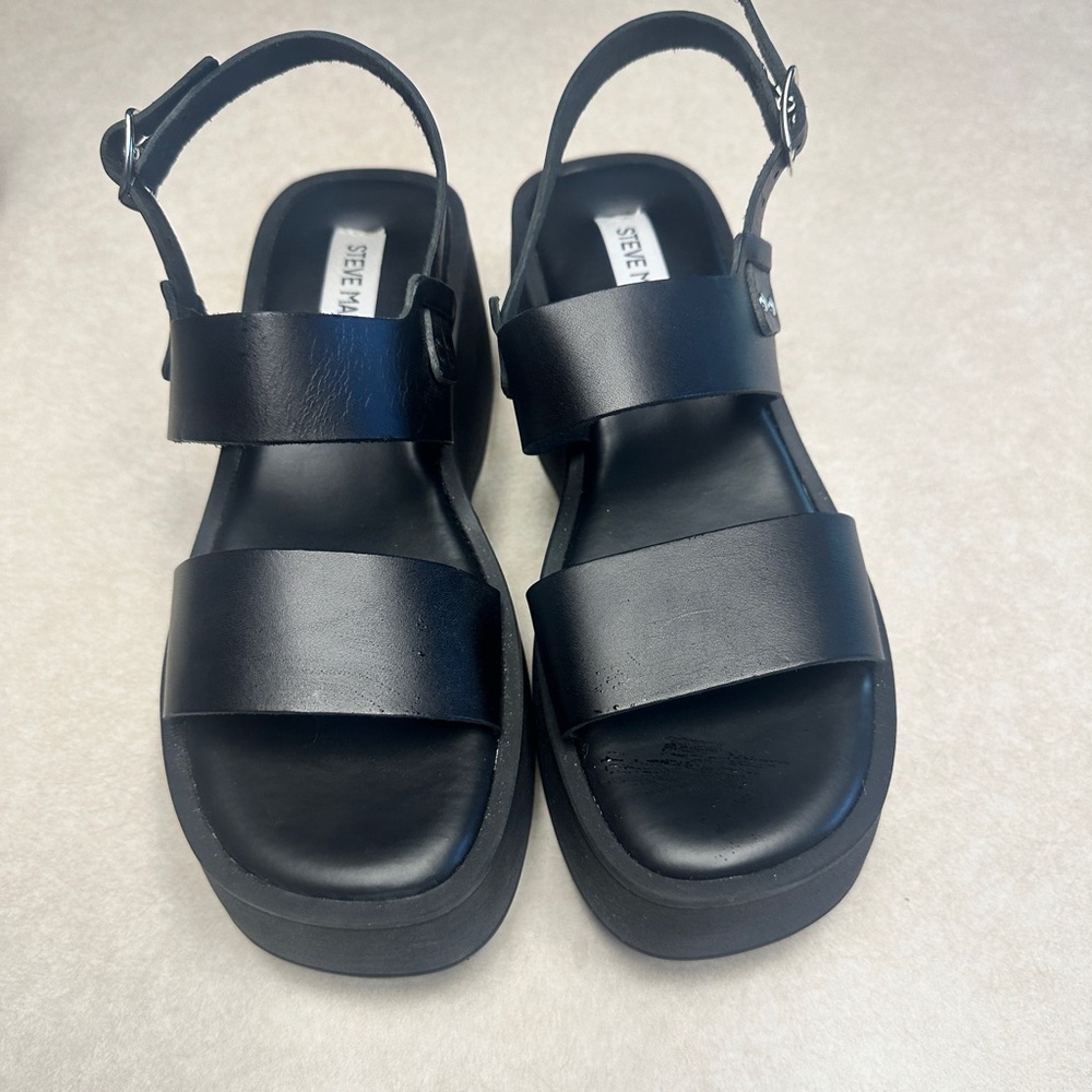 Black Steve Madden platform sandals size 8. Goth. Punk.